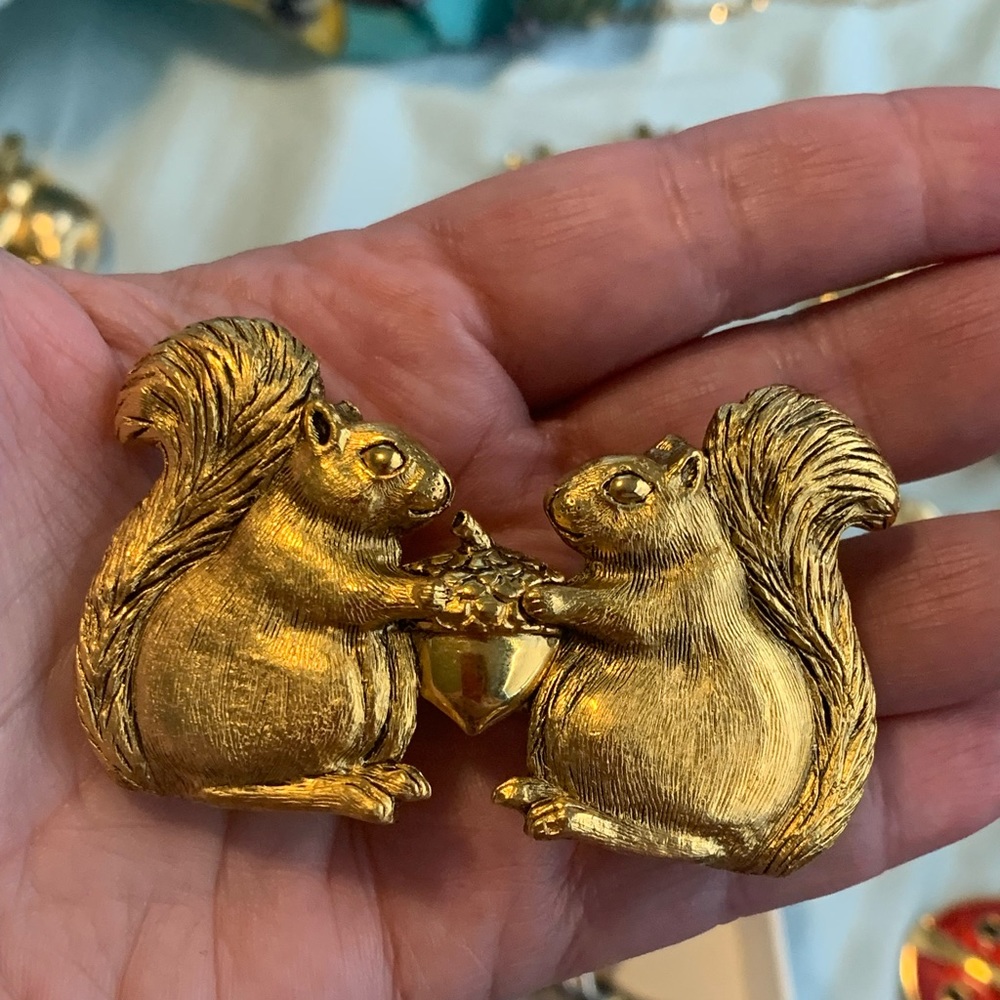 Vintage mini D N rare squirrel belt